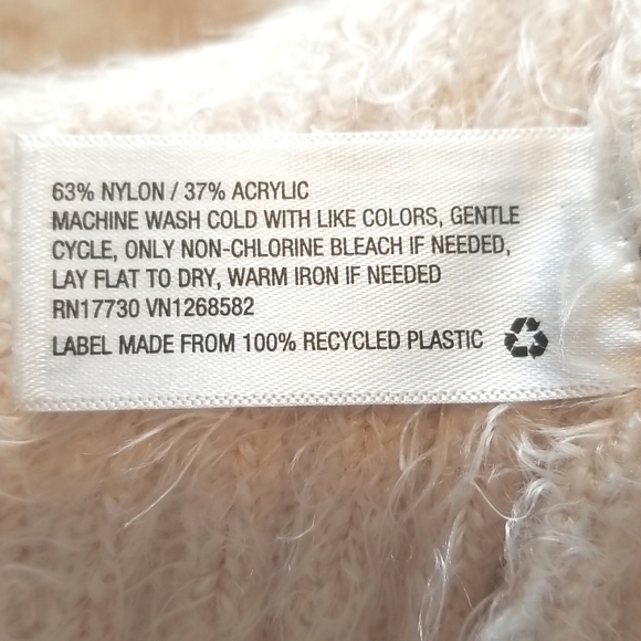 Wild Fable size large cream v-neck button front cardigan. Basket weave. - Picture 5 of 5